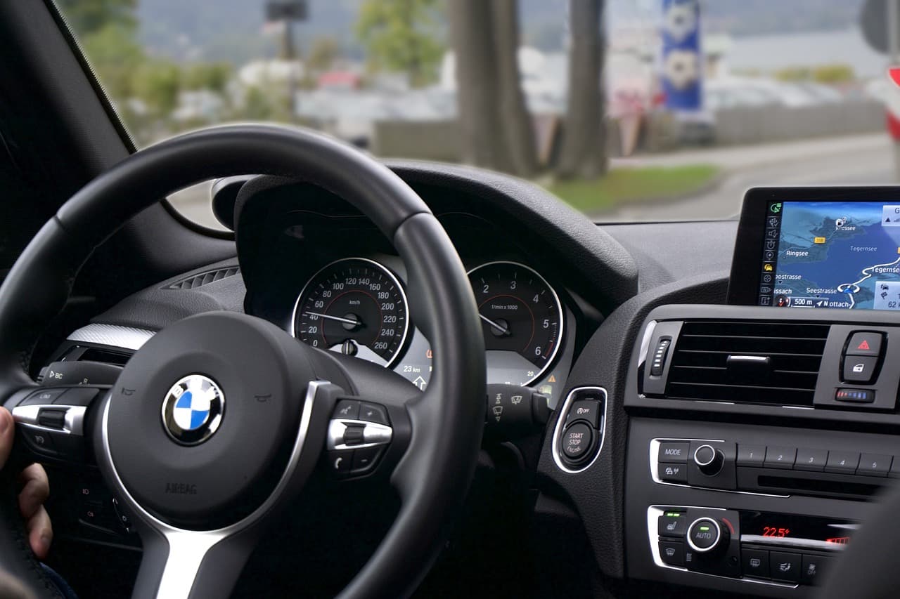 Wer nach einem Auto sucht, fragt sich oft, ob es besser wäre, zu finanzieren, zu leasen oder zu kaufen. Vorteile ✅ Charakteristika ✅ Tipps ✅