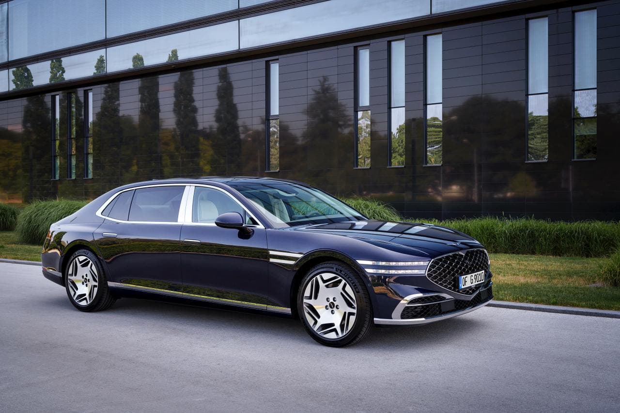 Genesis präsentiert das Flaggschiff G90 erstmals in Europa auf dem Goodwood Festival of Speed