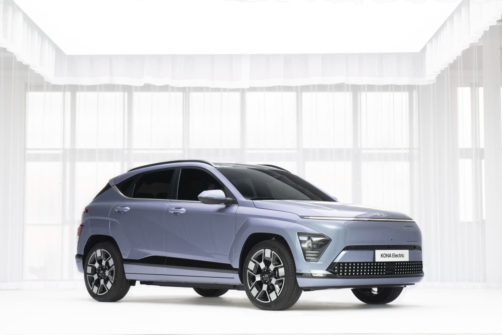 Der Hyundai Kona streckt sich auf eine Länge von 4,36 Metern