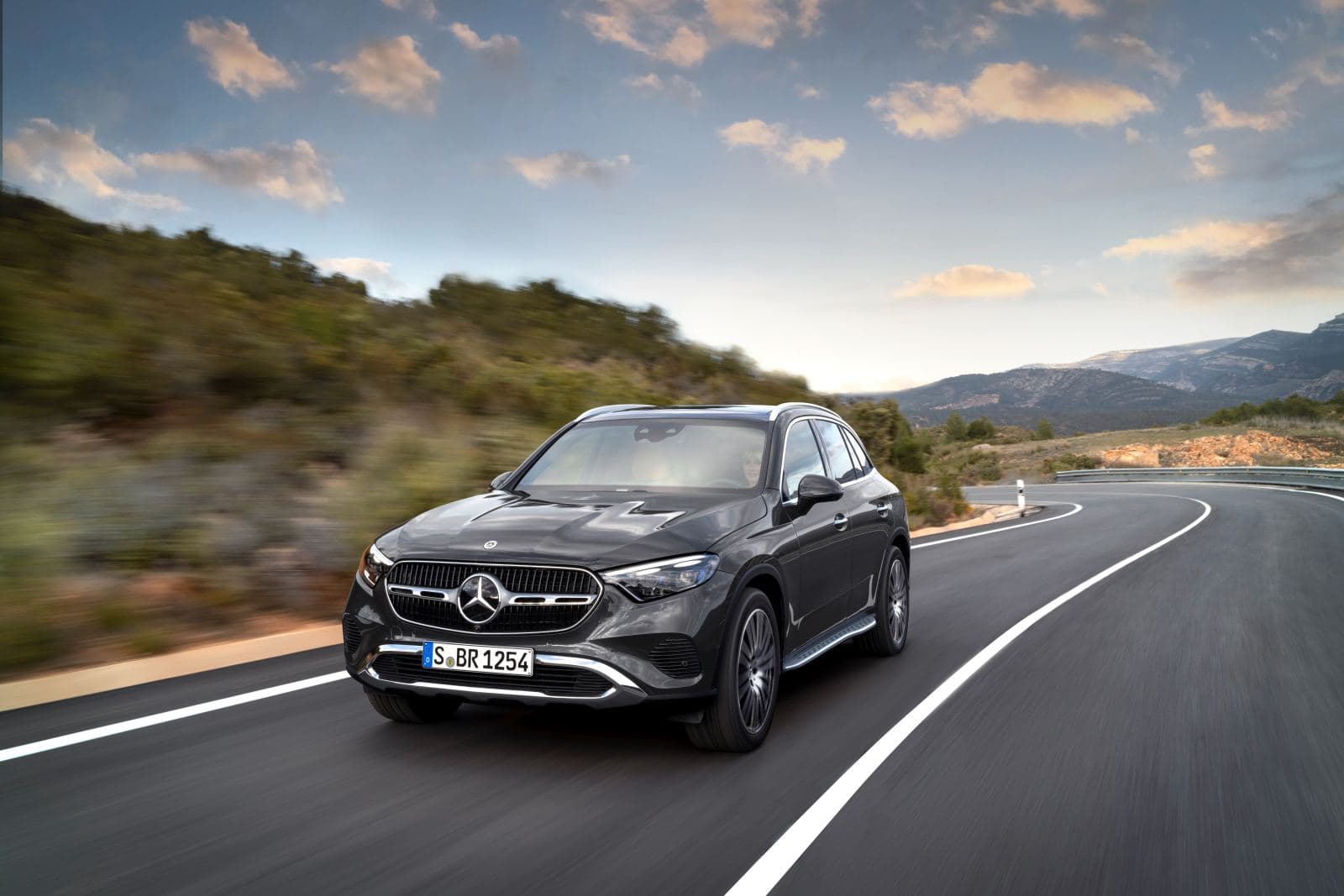 Mercedes GLC 300d: Modernes Design, Komfort und Effizienz