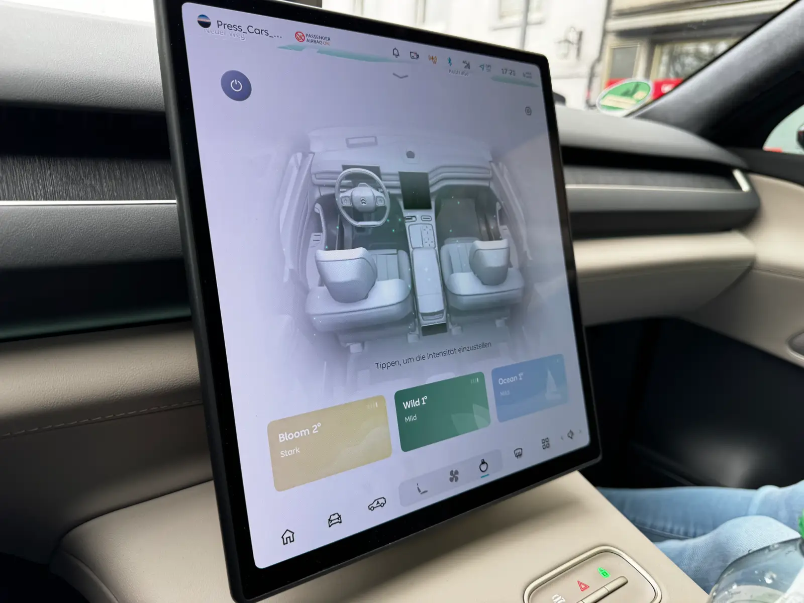 NIO EL8 – Die riesige Reise-Lounge aus China!