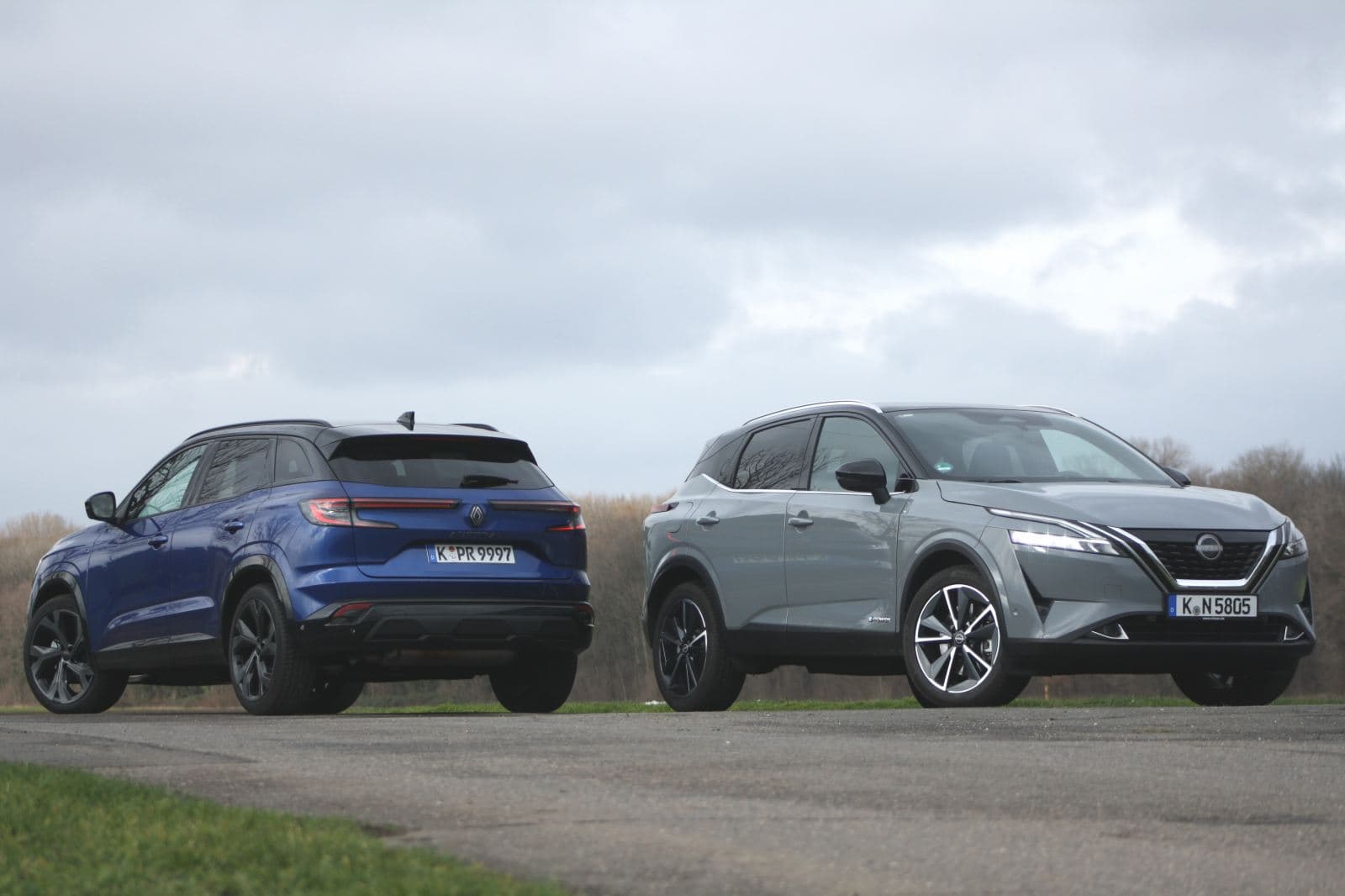 Beim Qashqai gibt es noch Chromschmuck, auf den der Austral bereits verzichtet