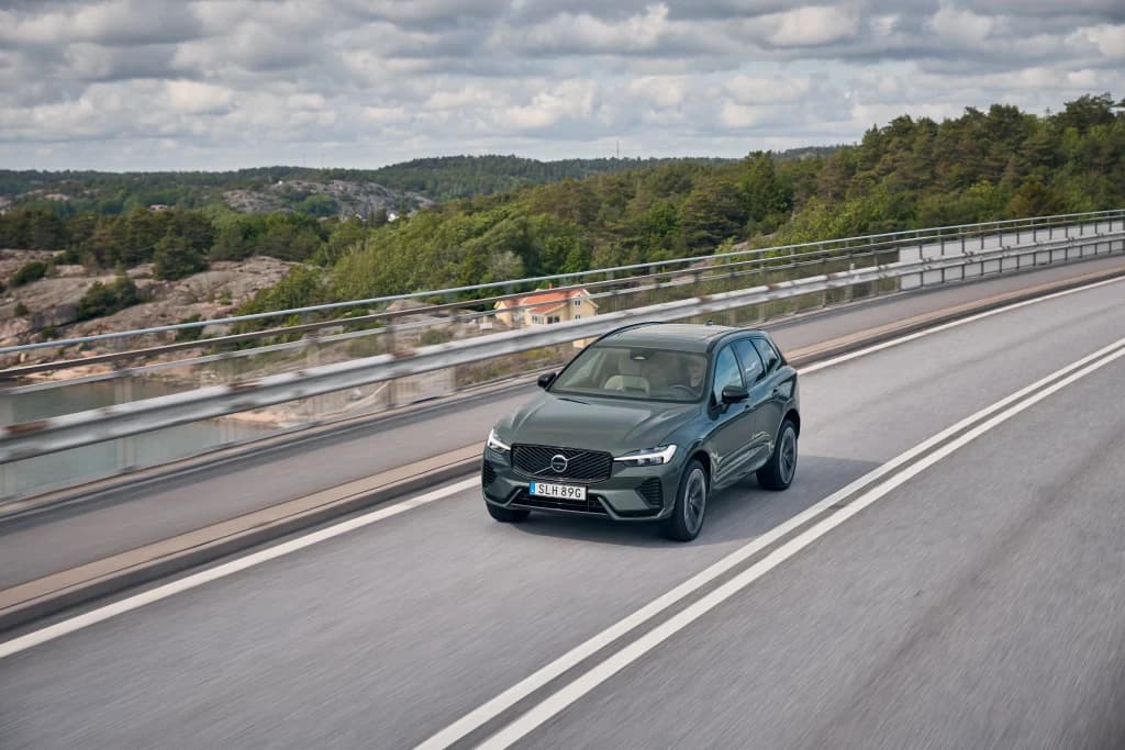 Volvo XC60 T8 Facelift im Fahrbericht – Zeitlos. Stark. Leise.