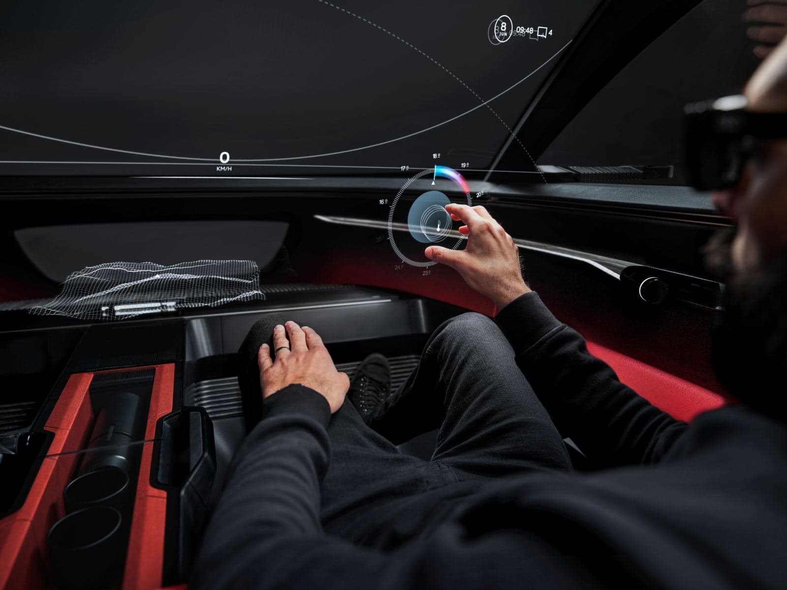 Faszinierende Technik: Der Klima-Drehregler wird im Audi activesphere concept virtuell bedient