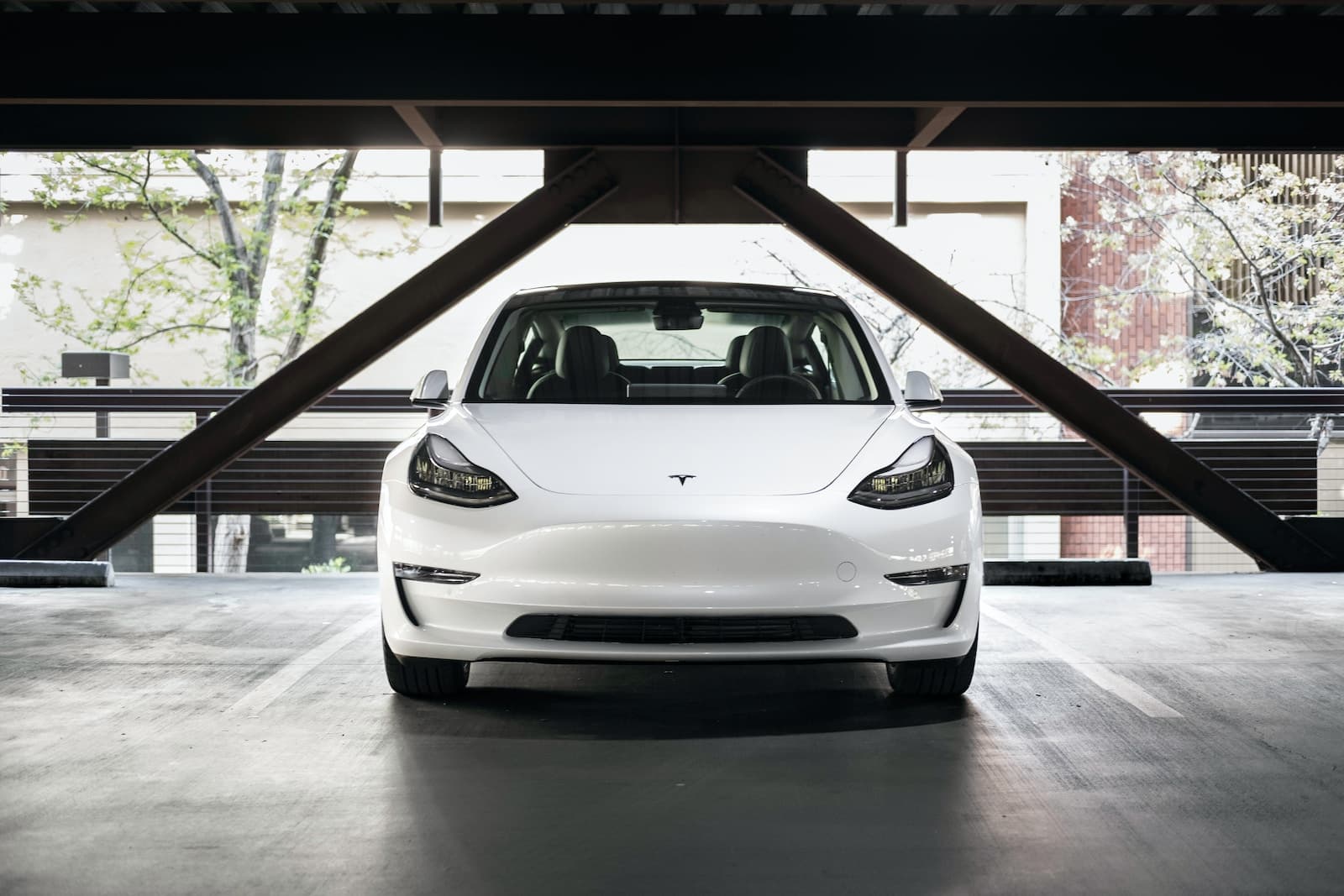 Aktuelle Probleme von Tesla-Fahrern und wie Du als Tesla-Fahrer reagieren kannst!