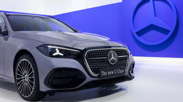 Kühlergrill der Mercedes-Benz C-Klasse 2026
