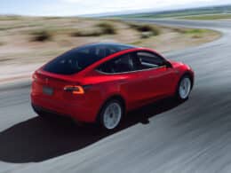 Tesla Model Y 2022 rot